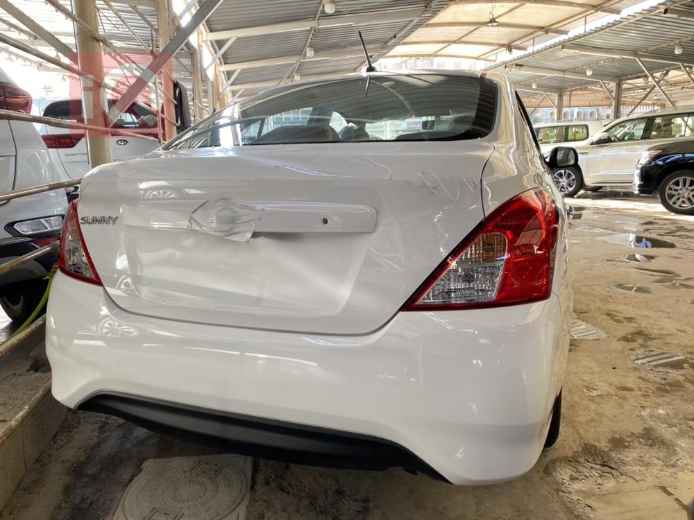 Nissan Sunny